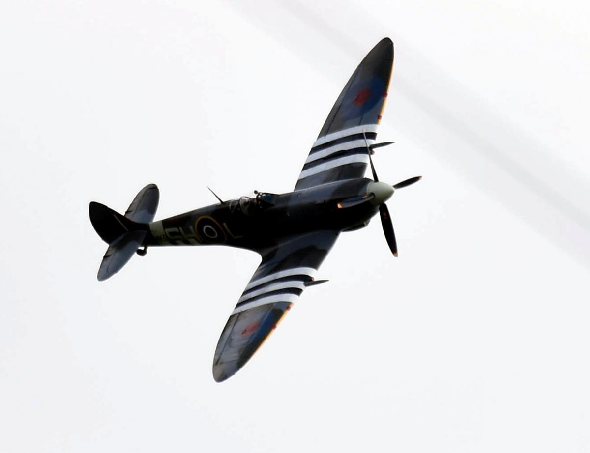 Seagry Spitfire pilots' memorial dedication service