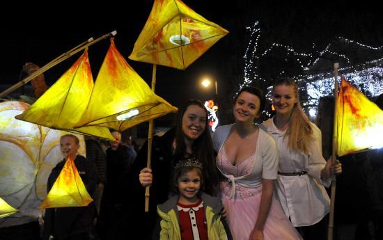 Calne Christmas lights switch-on and lantern parade photographed by Siobhan Boyle