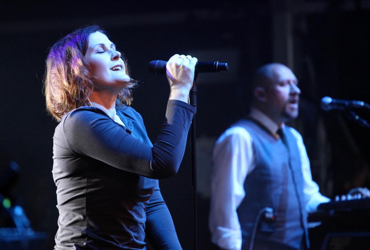 Alison Moyet during Concert at the Kings in All Cannings. Picture by Vicky Scipio