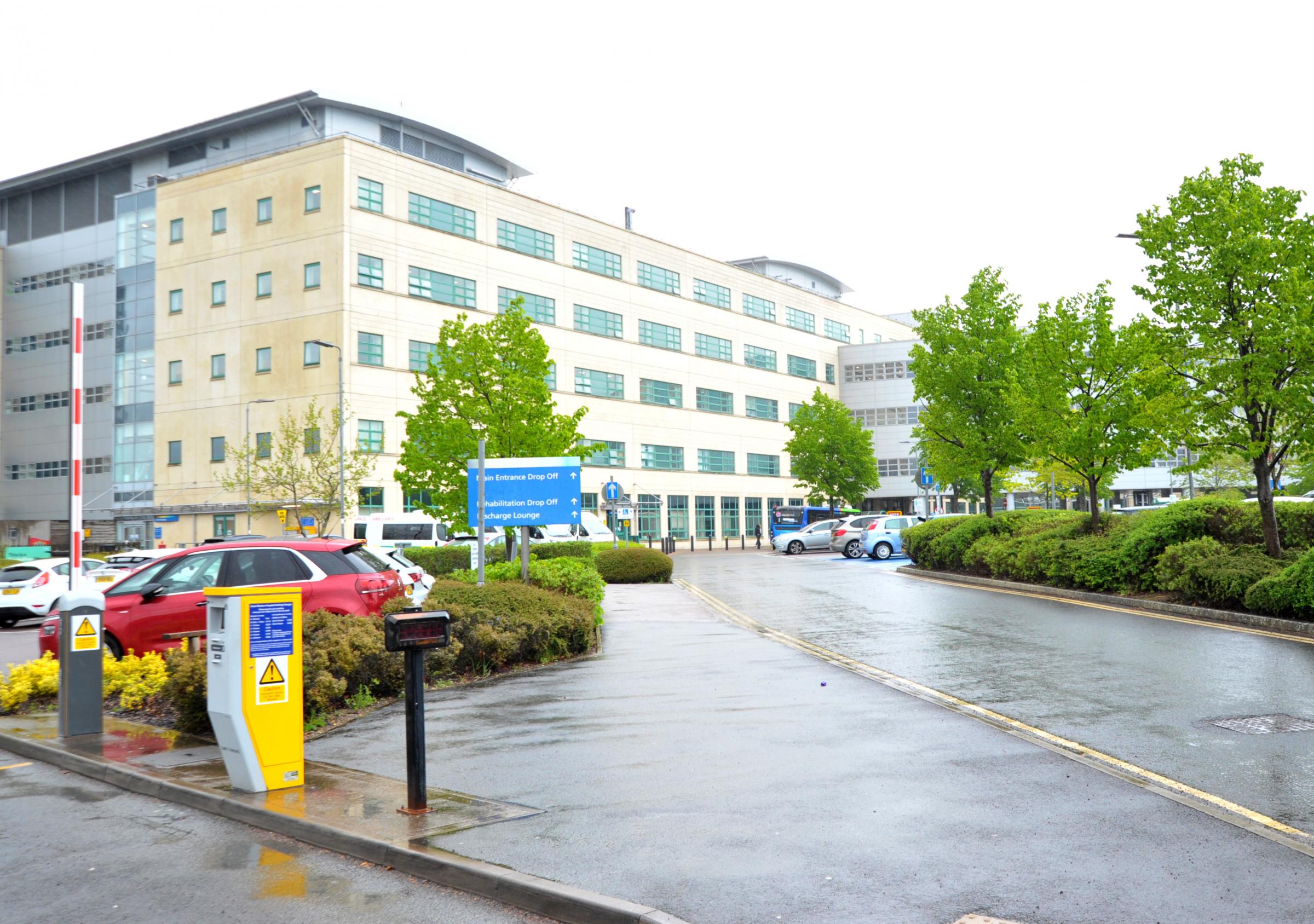 Great Western Hospital 'extremely busy', patients warned | The Wiltshire Gazette and Herald - Vimarsana News