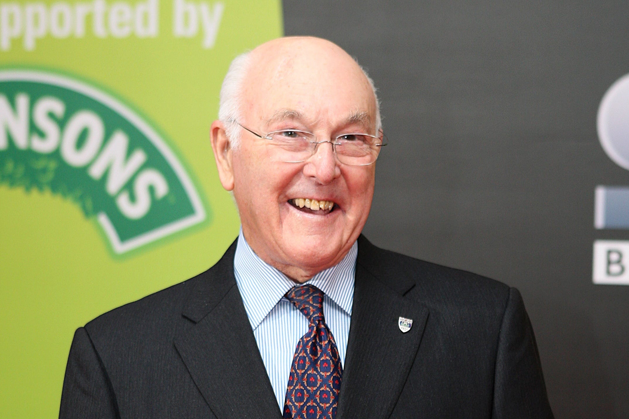 'Voice of Formula One' Murray Walker dies aged 97 | The Wiltshire Gazette and Herald - Vimarsana News