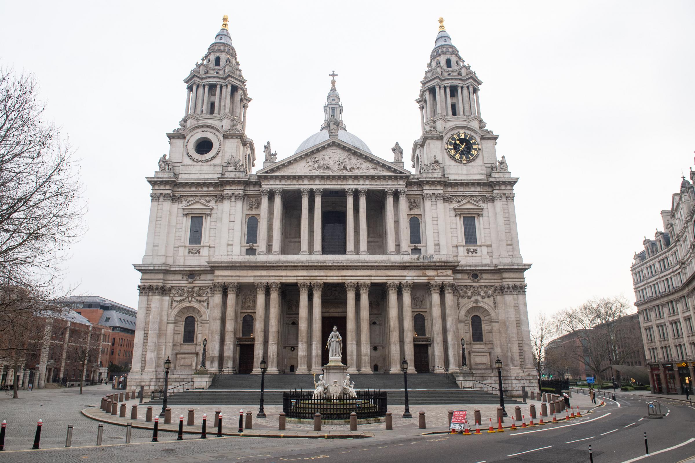 'Amazing' NHS staff to be thanked at special cathedral service | The Wiltshire Gazette and Herald - Vimarsana News