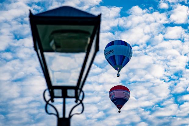 The Wiltshire Gazette and Herald: Why not choose an experience gift such as a hot air balloon ride. Picture: PA