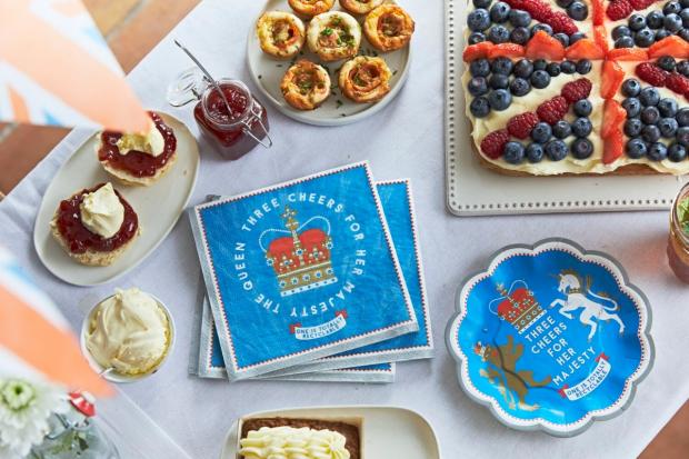 The Wiltshire Gazette and Herald: Queen's Jubilee Paper Plates and Napkins (Lakeland)