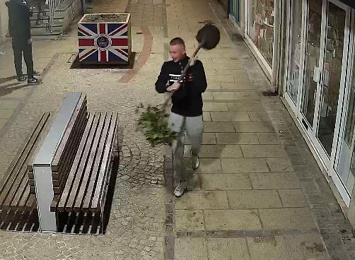 The Wiltshire Gazette and Herald: CCTV Appeal Warminster bay trees suspect The Wiltshire Gazette and Herald: CCTV Appeal Warminster bay trees suspect