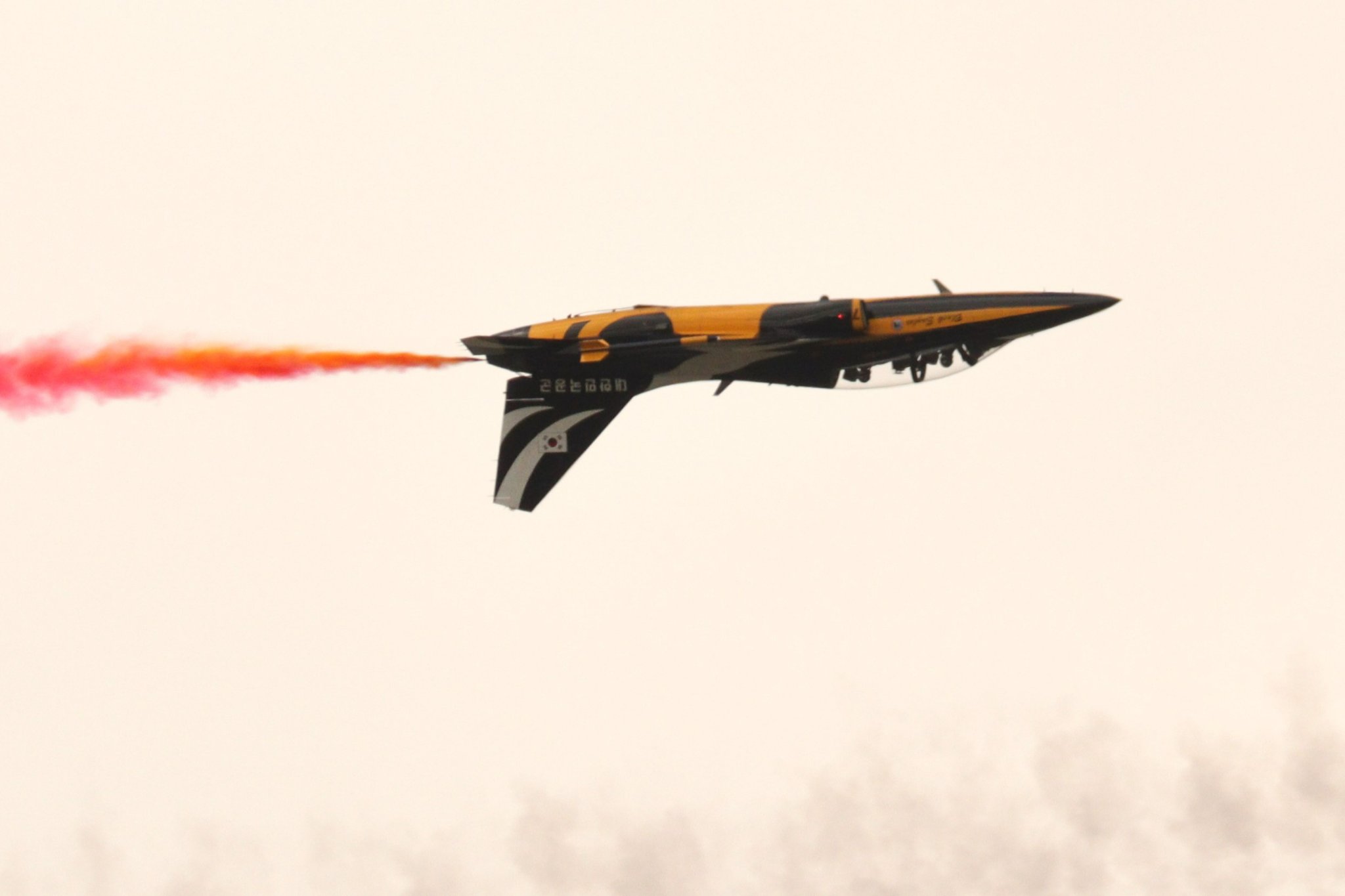 Black Eagles practice aerobatic display over Amesbury | The Wiltshire Gazette and Herald - Vimarsana News