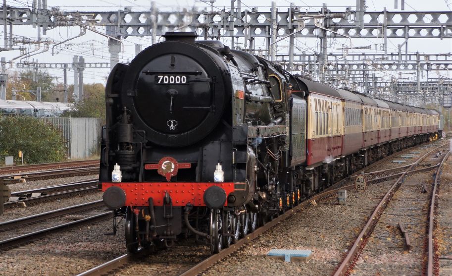 Steam train lovers delight as historic train comes through Wiltshire | The Wiltshire Gazette and Herald - Vimarsana News