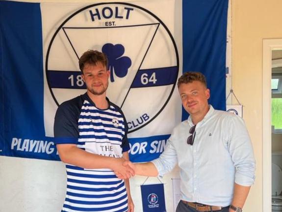The Wiltshire Gazette and Herald: The pub sponsor local football team Holt FC. The Wiltshire Gazette and Herald: The pub sponsor local football team Holt FC.