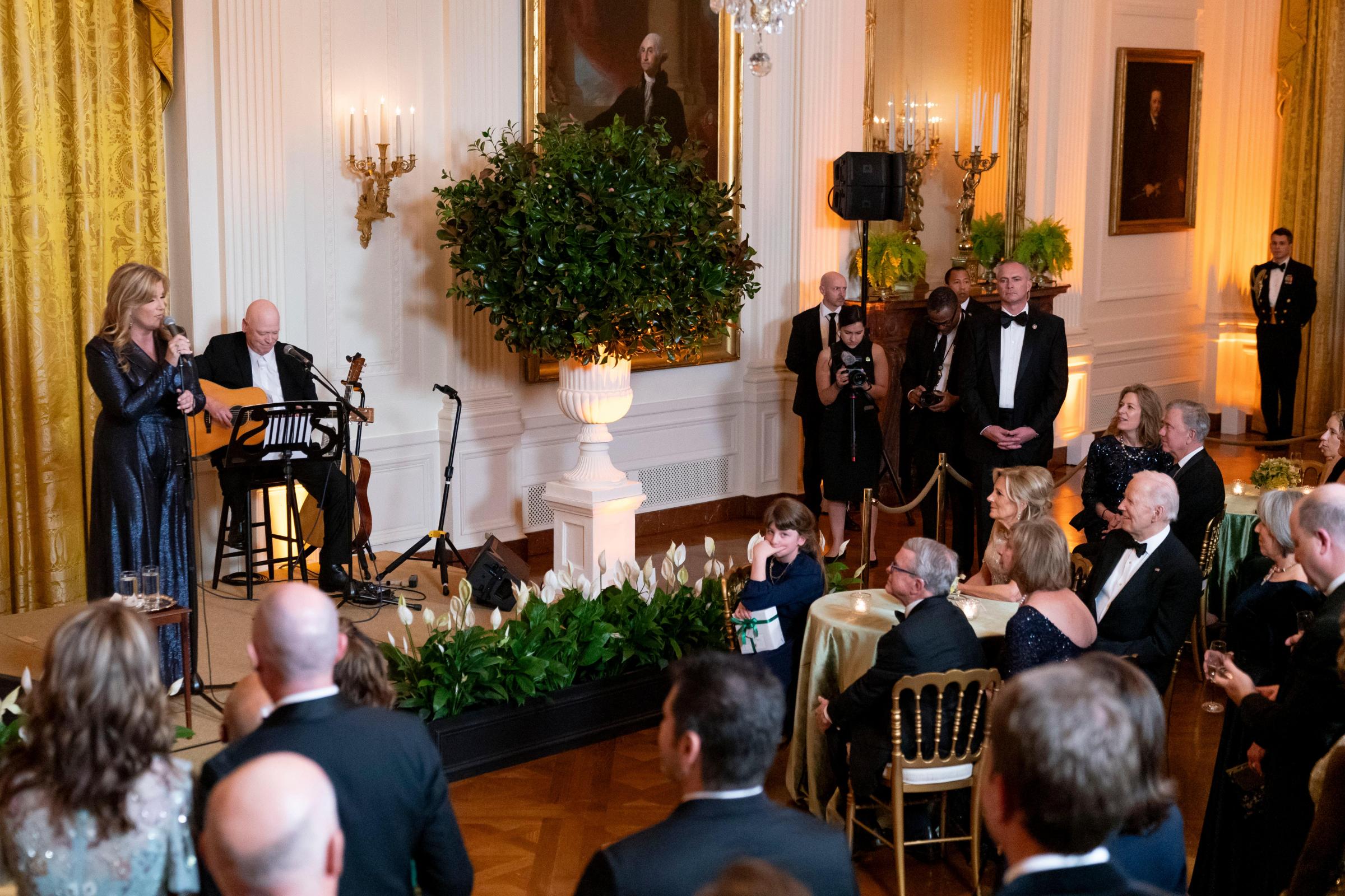 Calls to 'disagree better' as US state governors meet at White House | The Wiltshire Gazette and Herald - Vimarsana News