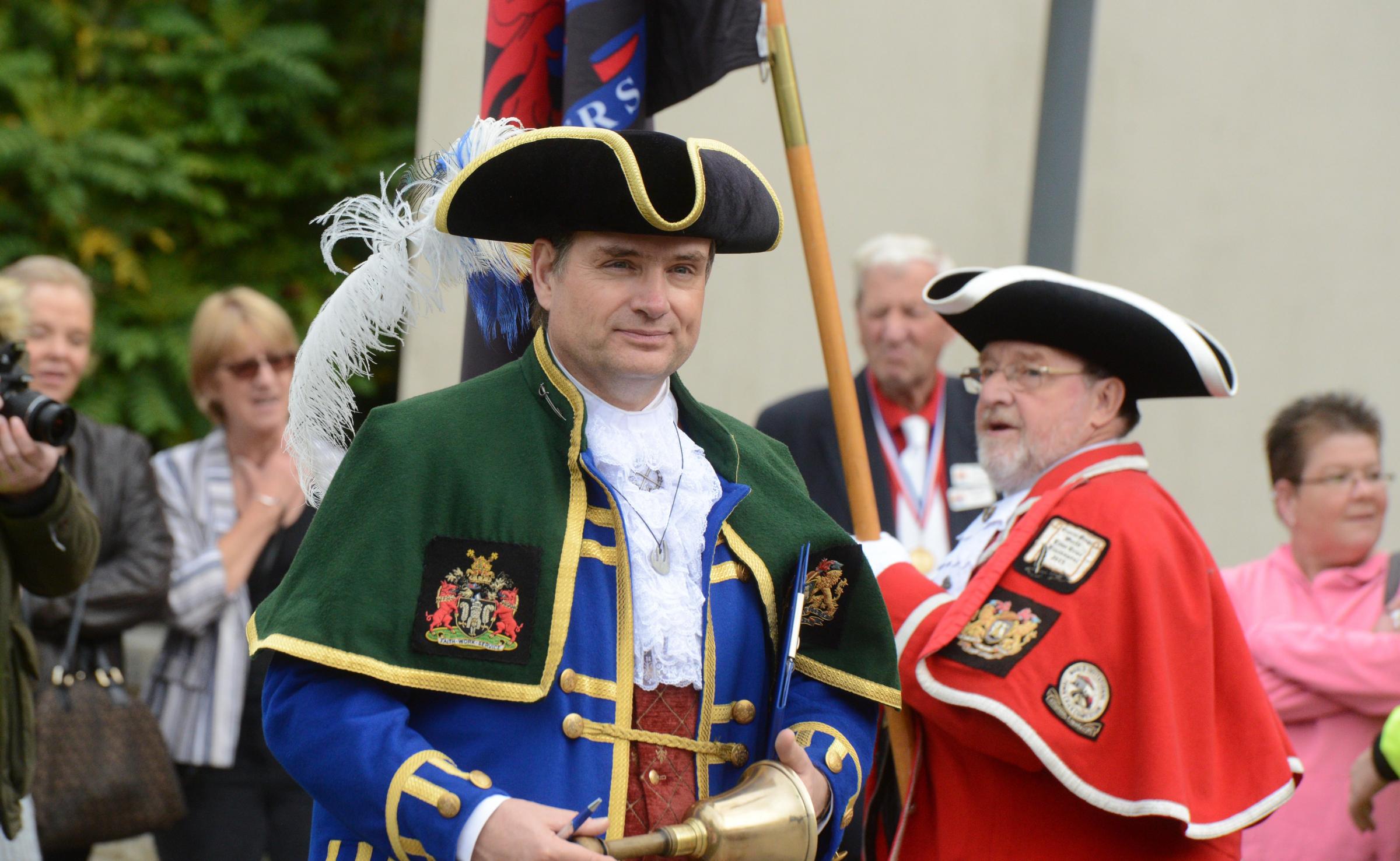 Calne Town Crier competition attracts entries from around the world | The Wiltshire Gazette and Herald - Vimarsana News
